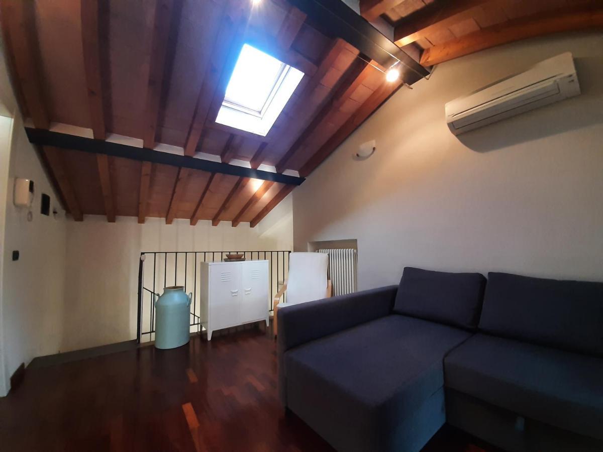 Appartamento Sui Tetti Di Parma Kültér fotó